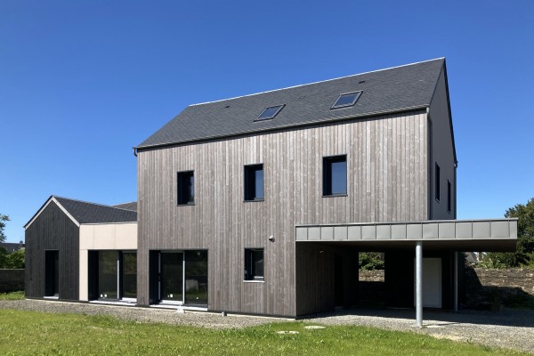 MAISON  PASSIVE POI.