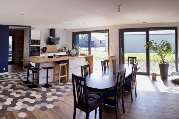 MAISON  PASSIVE POI.