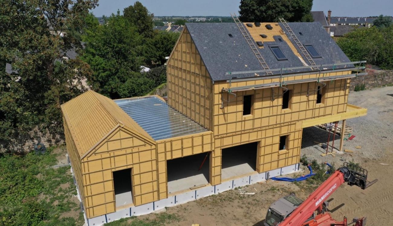 MAISON  PASSIVE POI.