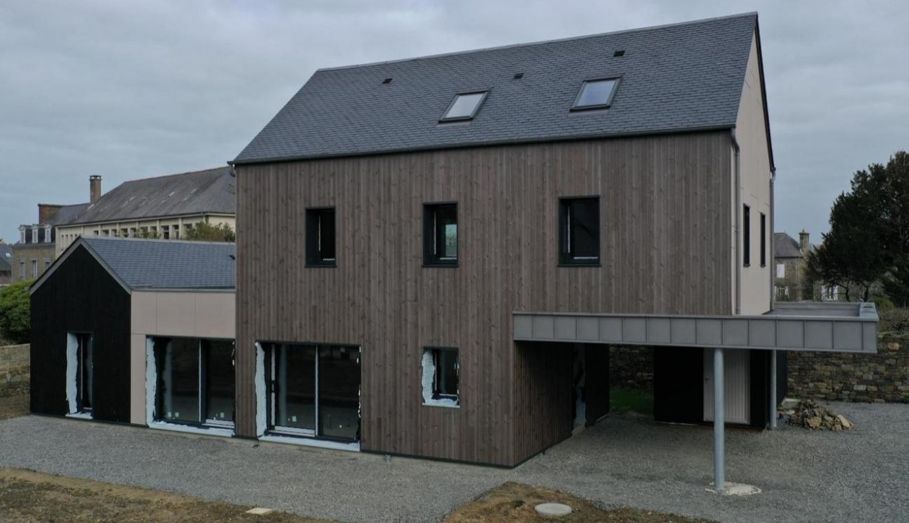 MAISON  PASSIVE POI.